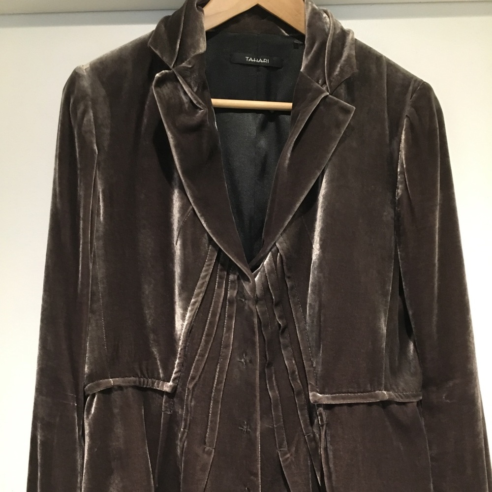 Tahari Blazer Size 10